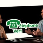 deux-personnes-discussion-télephone-vert